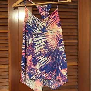 Blue/pink/white leaf print tank